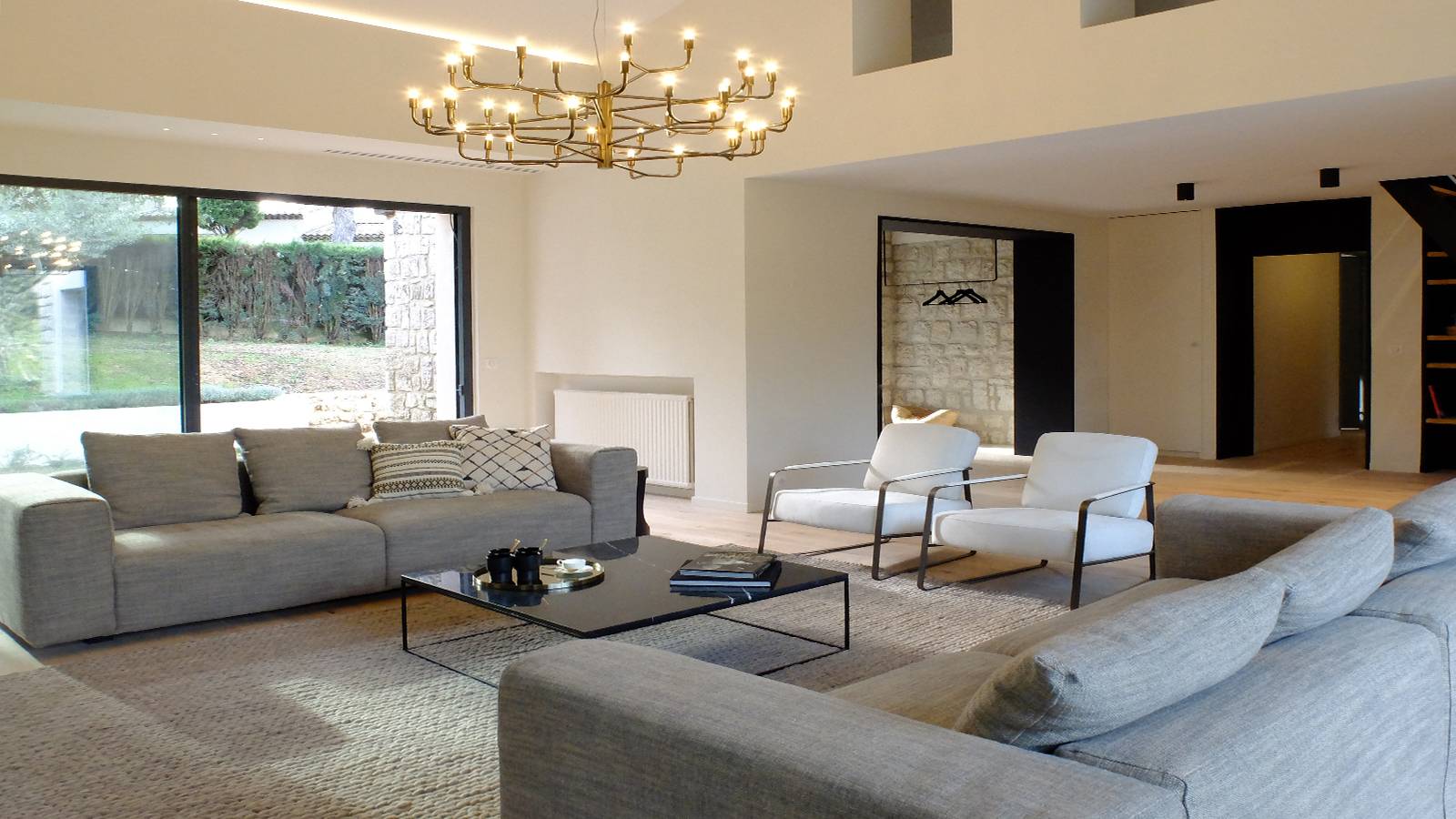 Aménagement intérieur avec finitions soignées et décoration contemporaine – APS à Paris